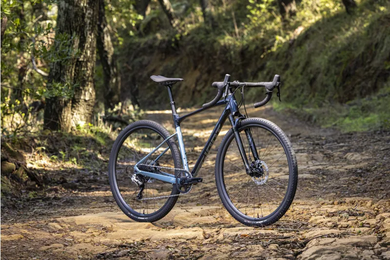 Giant Revolt X 1 Gravel Bike 2023 In Cold Night - Image 2