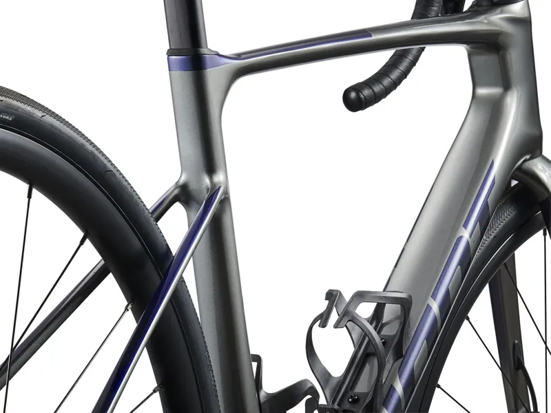 Giant Defy Advanced 1 Road Bike 2024 In Charcoal/Milky Way - Image 5