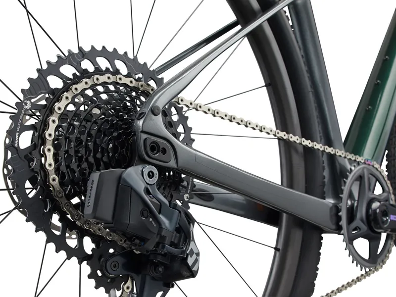 Giant Revolt X Advanced Pro 0 Gravel Bike 2024 In Kelp Forest/Charcoal - Image 3