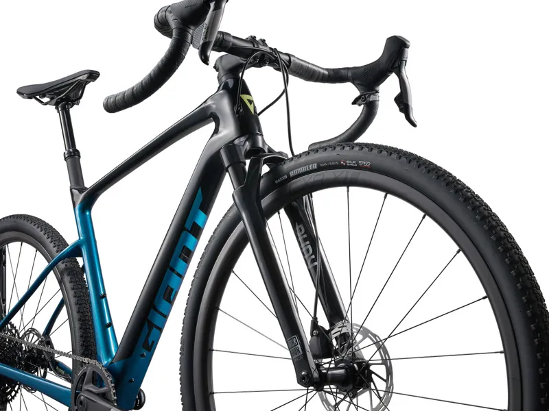 Giant Revolt X Advanced Pro 2 Gravel Bike 2024 In Black/Sea Sparkle - Image 3