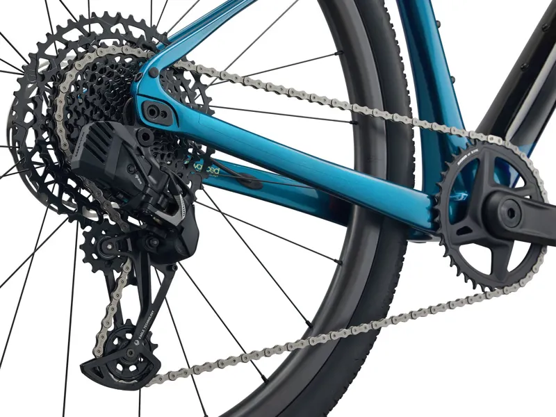 Giant Revolt X Advanced Pro 2 Gravel Bike 2024 In Black/Sea Sparkle - Image 2