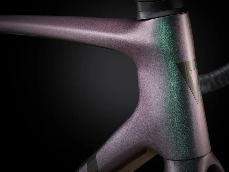 Giant TCR Advanced Pro Disc 1 Di2 Road Bike 2024 In Iridescent - Image 3