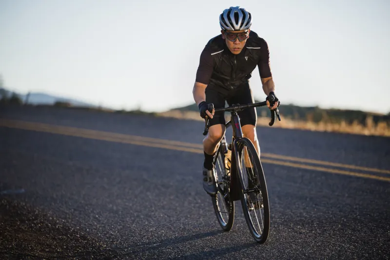 Giant Defy Advanced 2 Road Bike 2024 In Tiger Red - Image 7