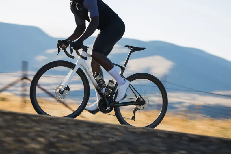 Giant Defy Advanced Pro 1 Road Bike 2024 In Unicorn White - Image 10